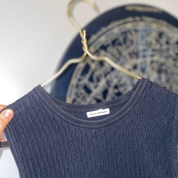 Vintage Club Monaco Top - Picture 3 of 3